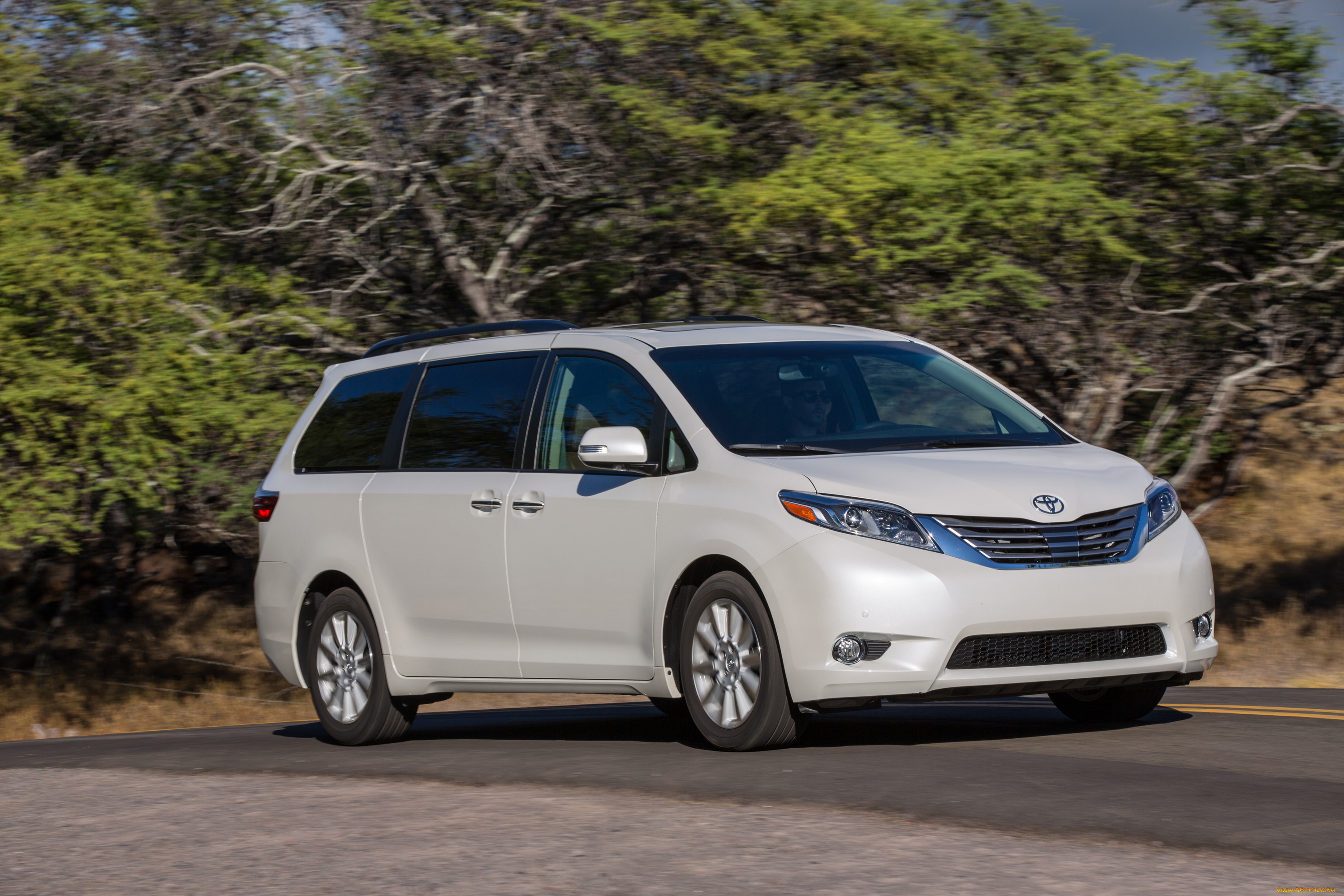 Toyota sienna. Toyota Sienna 2014. Toyota Sienna 2010. Toyota Sienna 2015. Toyota Sienna 2016.